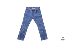 Load image into Gallery viewer, ZELISTRESSED THRIFTED JEANS